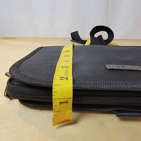 Ativa Mobil IT Ultimate Travel Essential Netbook Caddy - Like New - Picture 14 of 16